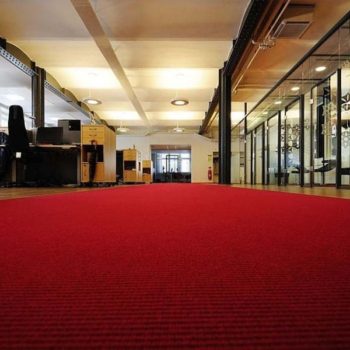 office-with-red-carpet-abu-dhabi