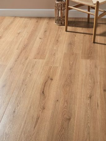 Natural Oak Laminate Flooring